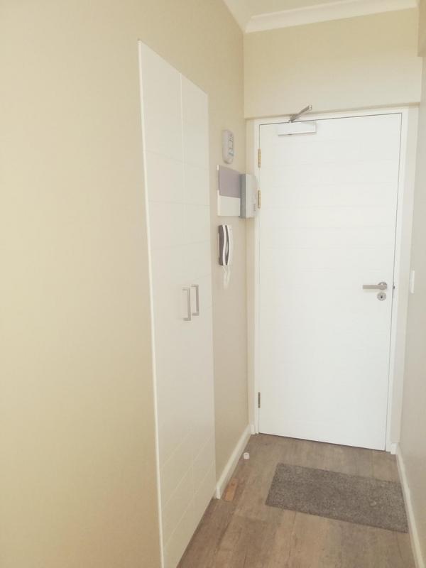 To Let 3 Bedroom Property for Rent in Wynberg Upper Western Cape